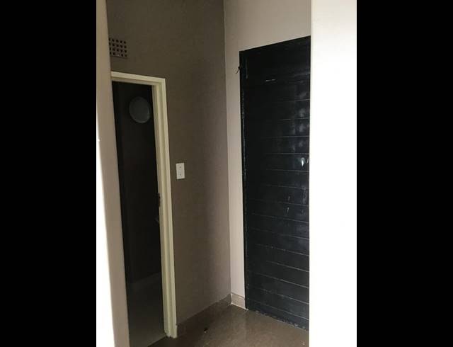 1 BEDROOM PROPERTY TO RENT IN BEREA